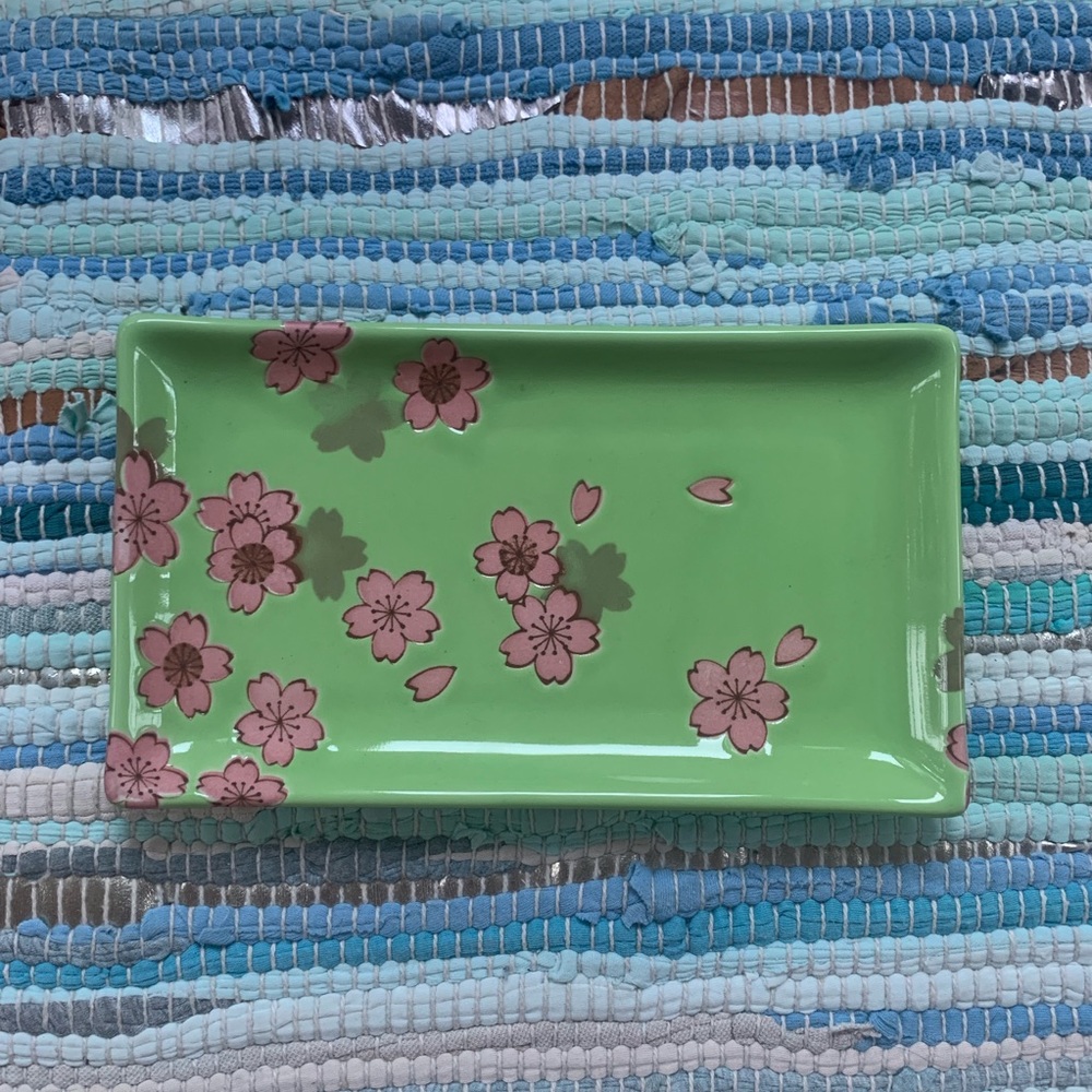 Lotus Blossom Emerald Green Jewelry Plate